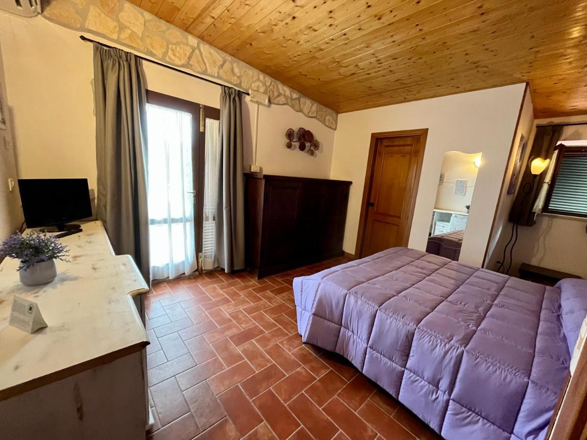 Agriturismo Poggio Del Drago Montemerano Exterior foto