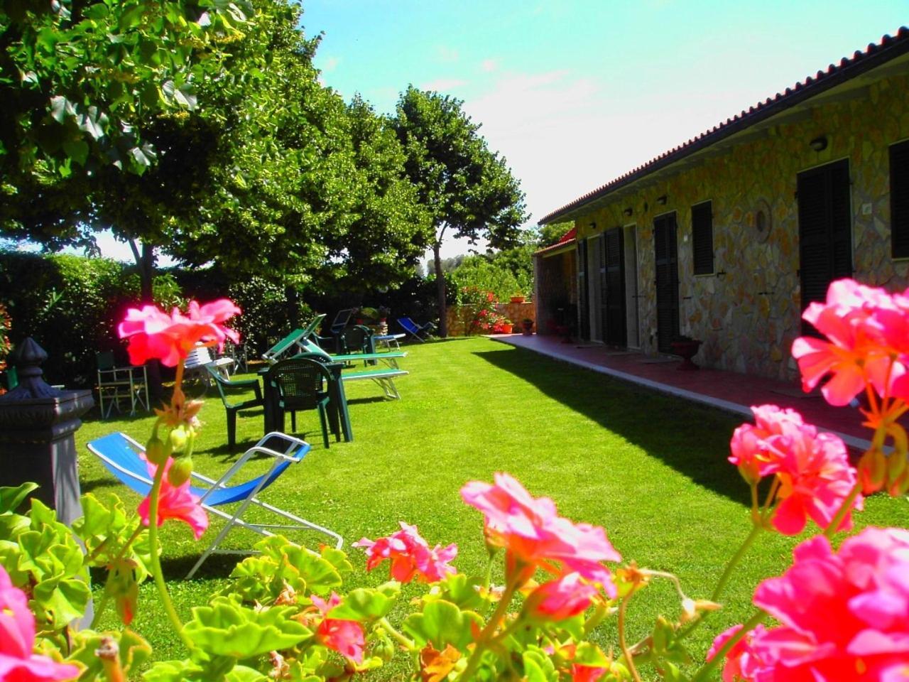 Agriturismo Poggio Del Drago Montemerano Exterior foto